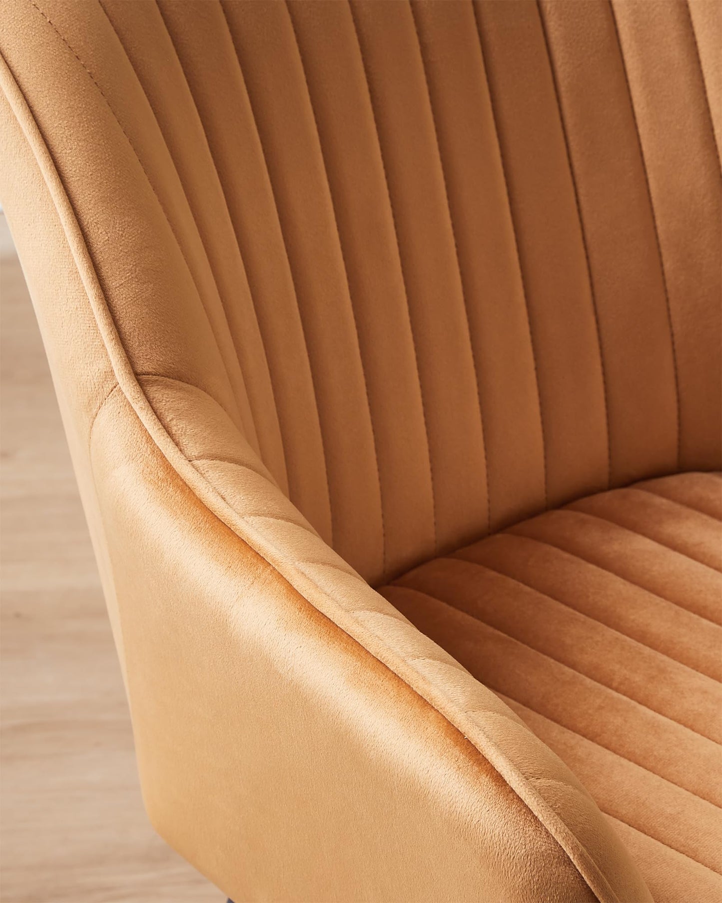 Krzesło do jadalni, krzesło tapicerowane z podłokietnikami, fotel, nogi metalowe, do jadalni, kuchni, karmelowy brąz